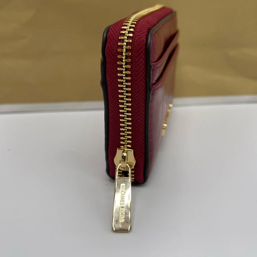 MICHAEL KORS Jet Set Medium Distressed Zip Around Card Case
Cherry 
NWT - Picture 13 of 16